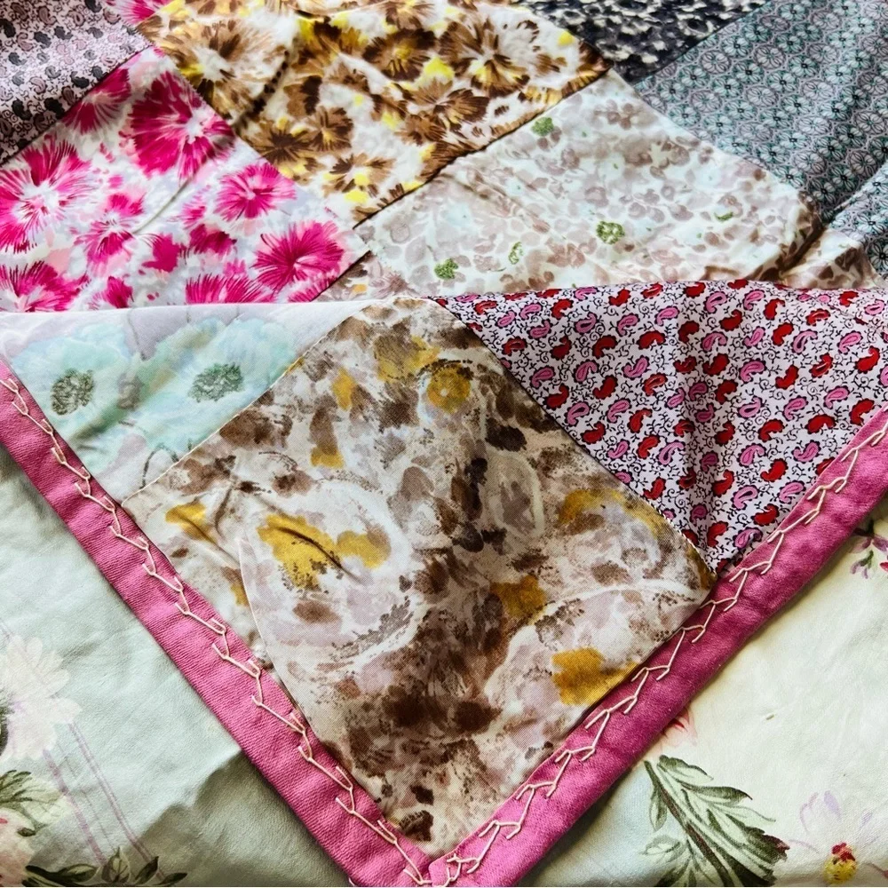 30”x40” Vintage Silk Quilt. Picnic Quilt.